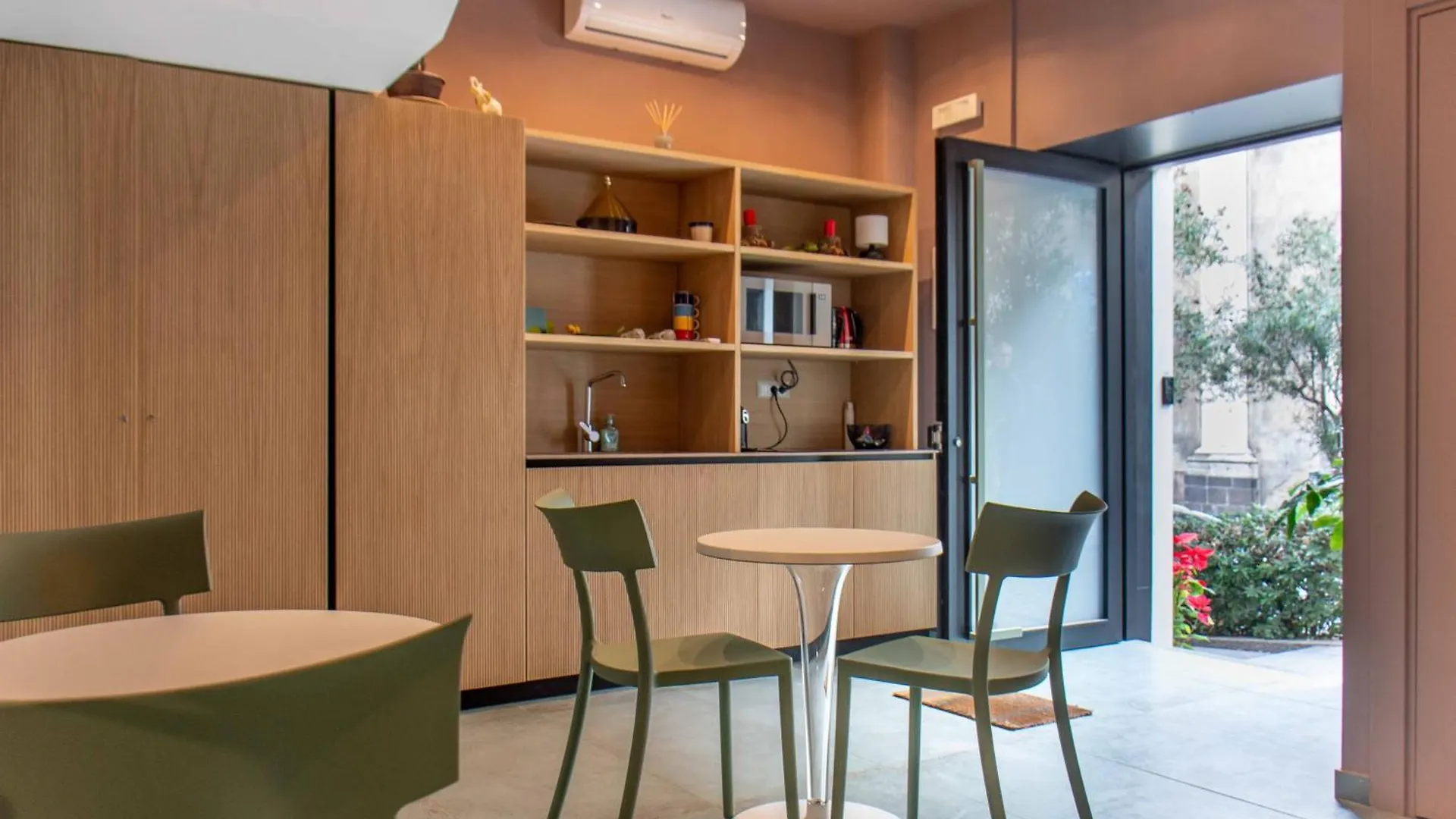 Opera Boutique Bed & Breakfast Catania 0*,  Italy